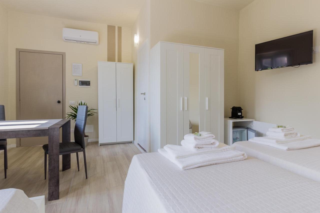 Center Rooms Piacenza Ngoại thất bức ảnh